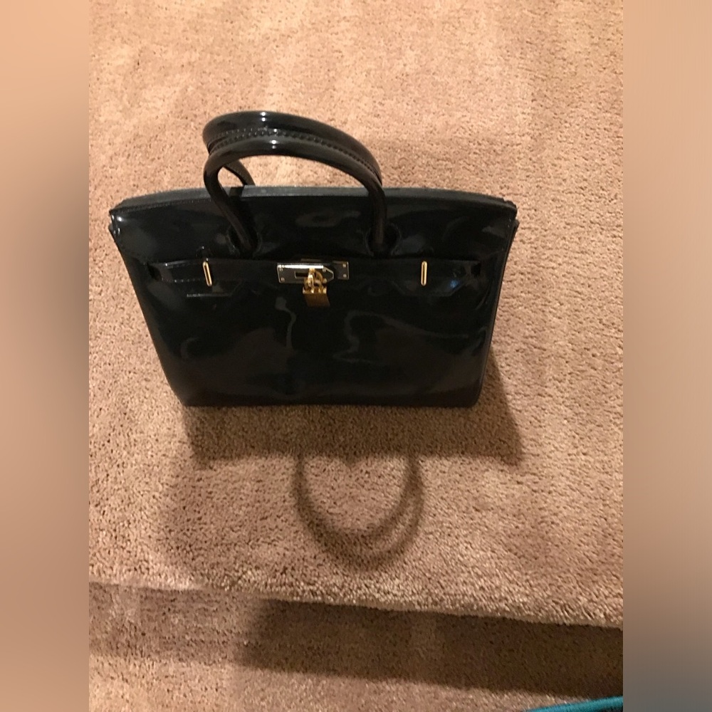 Women's Handbag made of hard plastic. A push lock. BUY ONE GET ONE FREE - Picture 6 of 8